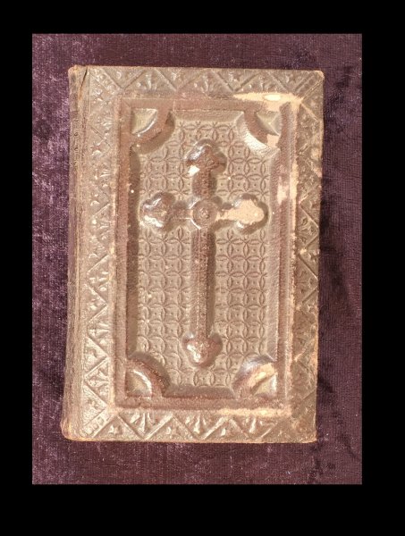  - Paroissien Romain contenant les offices des dimanches et des principales Fetes de l'annee augmente de la messe de communion Limoges Dalpayrat et Depelley, Editeurs